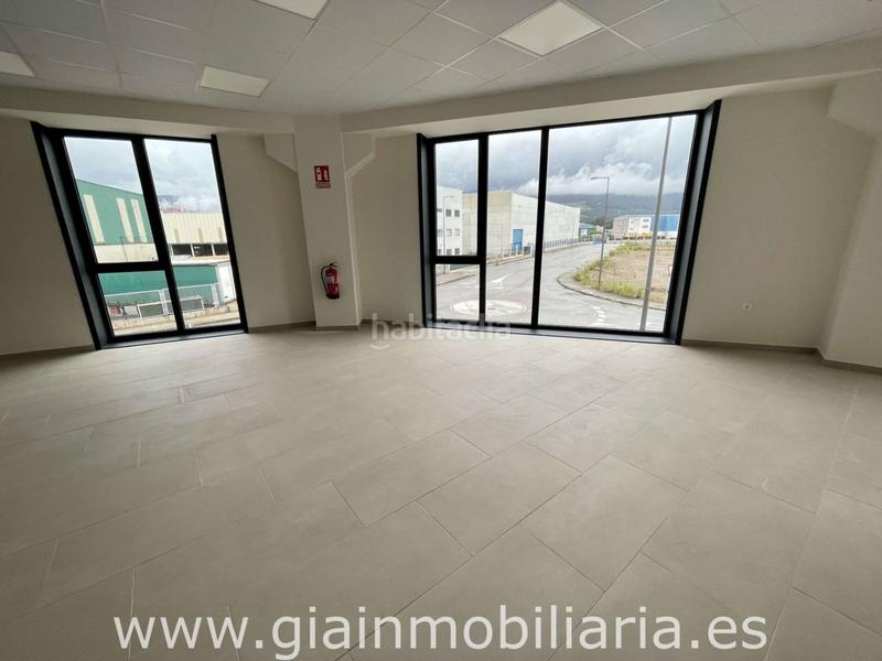 Foto dd5e1fa5-e85a-4adf-a9d5-0c81c7b5a8a0. Nave industrial en as gandaras 5 nave comercial en venta en budiño en Porriño (O)