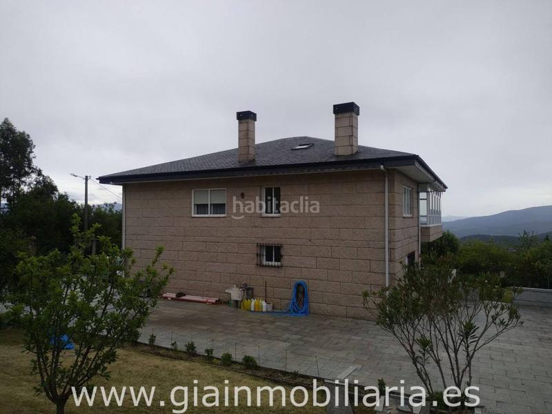 Foto a8dc1f7f-f5b0-4f79-bc7f-7a0ee3908cd2. Casa  en venta en a cañiza en Cañiza (A)