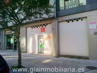 Business premise in Calle Juan Carlos I