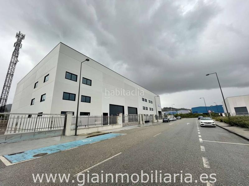 Foto e5d7d8c6-0889-4187-812f-116d23369640. Nave industrial en as gandaras 5 nave comercial en venta en budiño en Porriño (O)