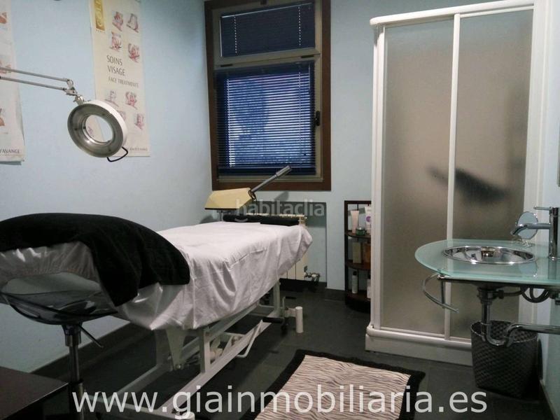 Foto ec8d2e5e-a3c3-497c-a559-11181446948d. Local commercial dans Ponteareas