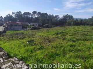 Terreny residencial  Lugar covelo. Parcela en atios soleada. posibilidad de hacer 3 casas.