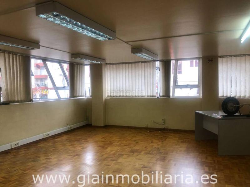 Foto 403acf68-336a-47ff-aa22-07abb9c7b140. Rent office space in domingo bueno 10 in Porriño (O)