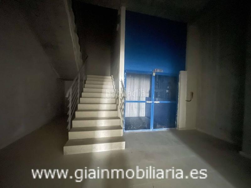 Foto 2475e4d7-5386-4f81-bcd1-7a2c2eb08e49. Fabrikhalle in venda 9 in Valadares - Beade Vigo