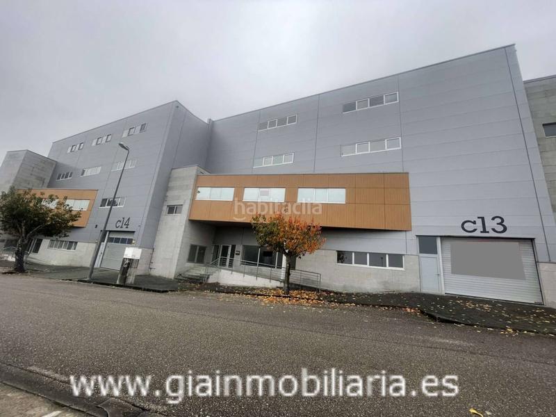 Foto 25ea55f4-0ce3-4726-833c-e2582d8bea3d. Fabrikhalle in venda 9 in Valadares - Beade Vigo