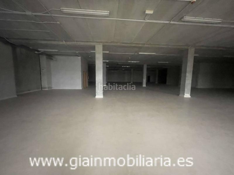 Foto 3118f315-0d09-49bf-a115-f4f16f5ddaaf. Fabrikhalle in venda 9 in Valadares - Beade Vigo