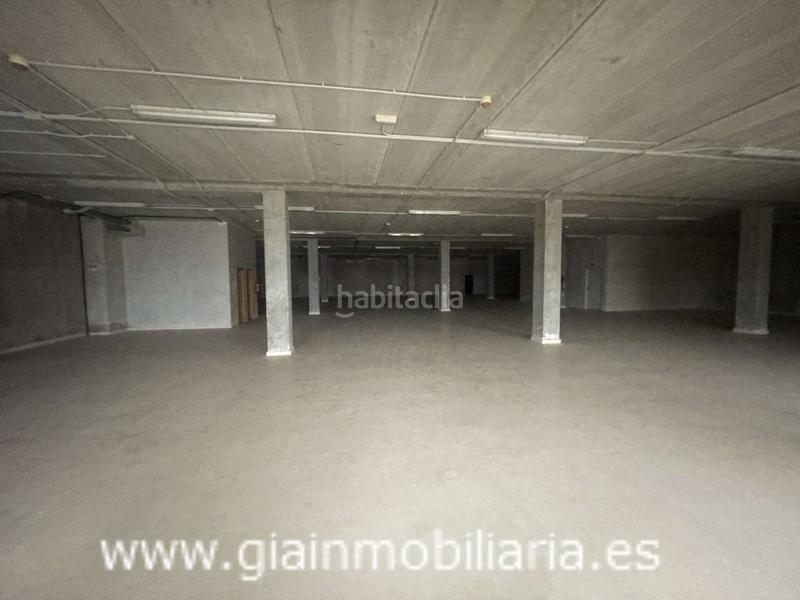 Foto 38156296-444f-4175-8359-eb26cd7048e9. Fabrikhalle in venda 9 in Valadares - Beade Vigo