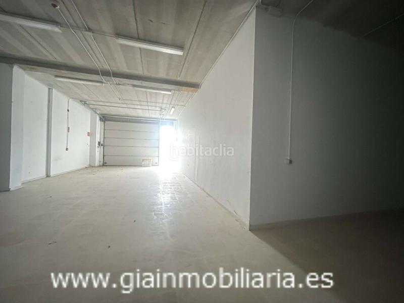 Foto 7188d284-63fc-49f3-af66-9b5e67dcc08b. Fabrikhalle in venda 9 in Valadares - Beade Vigo