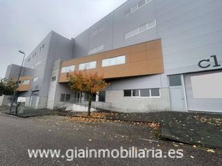 Nave industrial en Venda 9