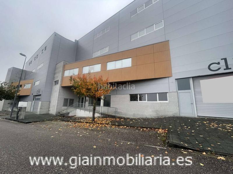 Foto 97bd2e39-4804-4a58-b8f1-ccc1cd47a380. Fabrikhalle in venda 9 in Valadares - Beade Vigo