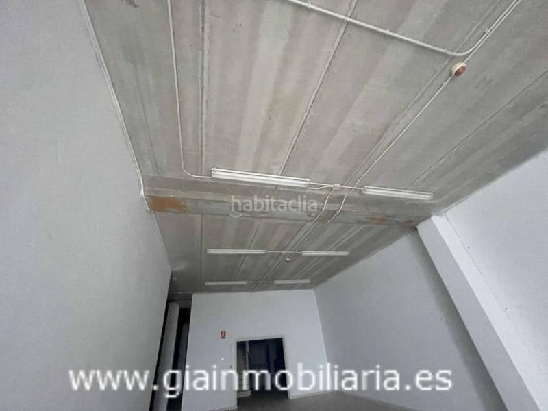 Foto ef615fc3-496a-4bbc-82b0-b9bac7e05b98. Fabrikhalle in venda 9 in Valadares - Beade Vigo