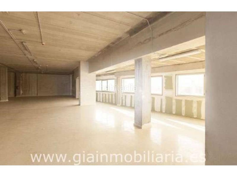 Foto f8eb6e98-b4f9-4c96-8c11-c7e332abd02f. Fabrikhalle in venda 9 in Valadares - Beade Vigo