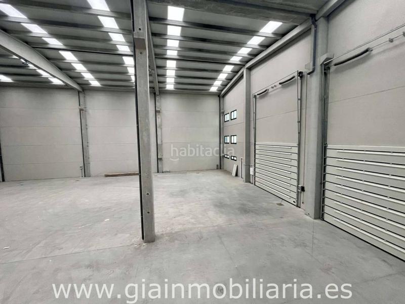 Foto fb0a6b36-f1ad-4d7b-825c-8df6391a2fb5. Capannone industriale in as gandaras 5 in Porriño (O)