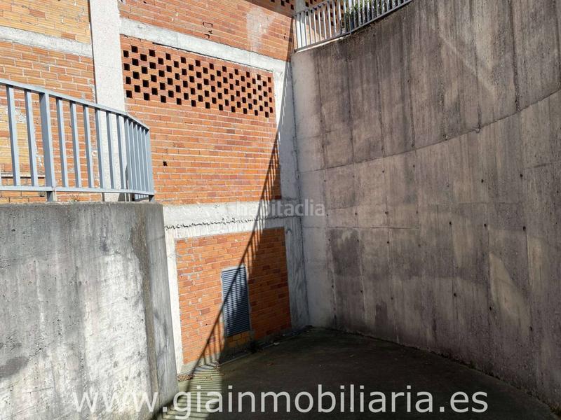 Foto fcd26a30-437e-4987-967a-a295eb177f1b. Local comercial en progreso 7 local en venta en a cañiza en Cañiza (A)