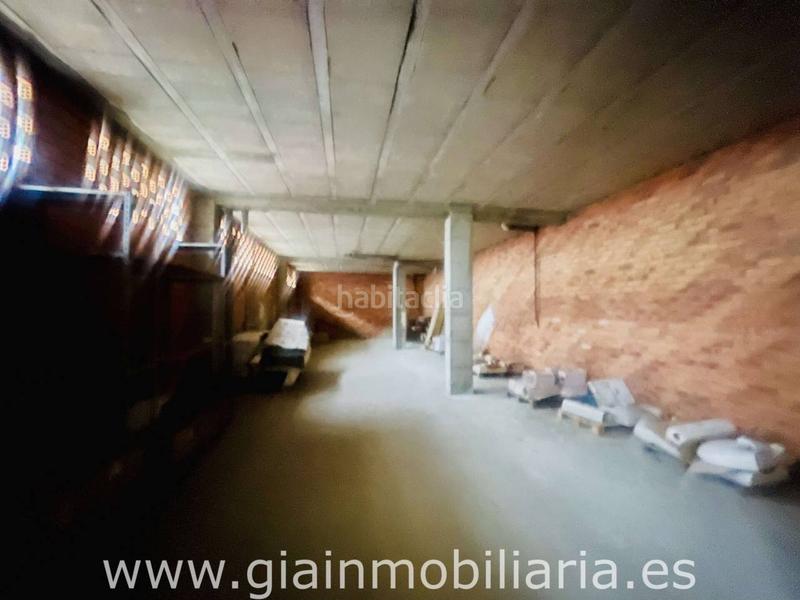 Foto 5994b29e-30d8-4e7f-ba9a-b212a69b5b8f. Local comercial en das areas 2 bajo para uso de vivienda en Baiona