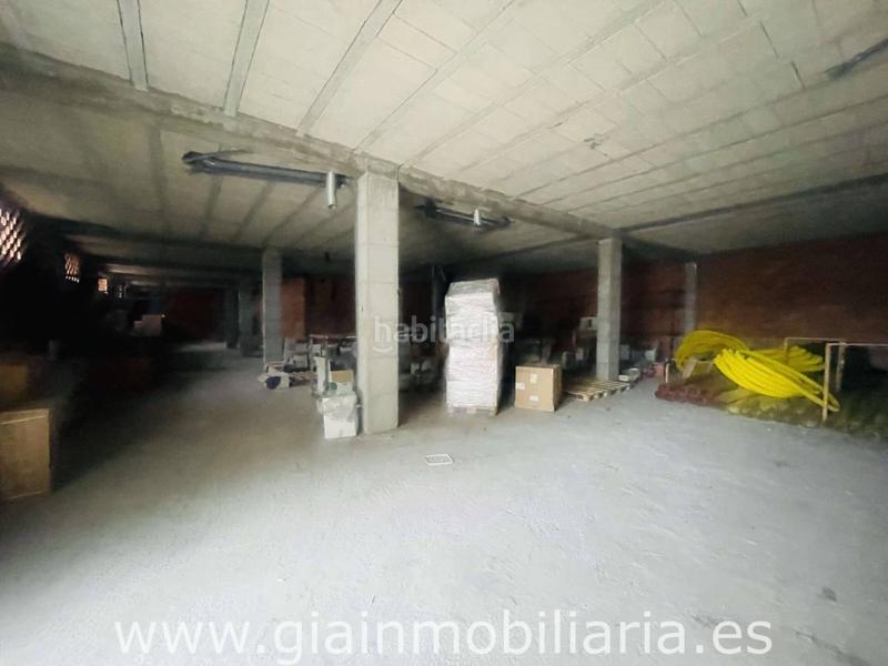 Foto f6dda37b-b5d0-4409-8223-02c52fc72411. Local comercial en das areas 2 bajo para uso de vivienda en Baiona