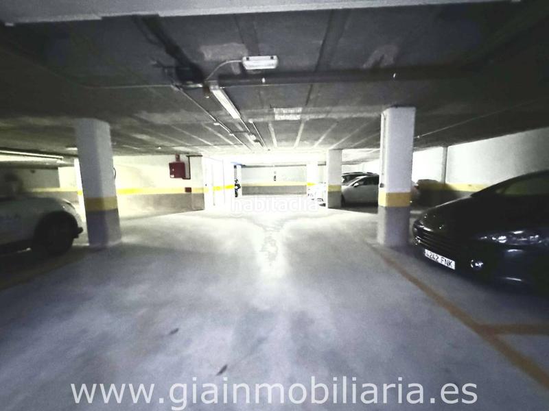 Foto 07bdb938-ddd4-425f-a9be-2eb8dea38b87. Parking voiture dans o burgo 73 dans Baiona