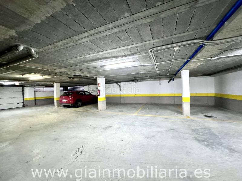 Foto 64d48184-7413-4bf7-84b7-82eb09290f5e. Parking voiture dans o burgo 73 dans Baiona