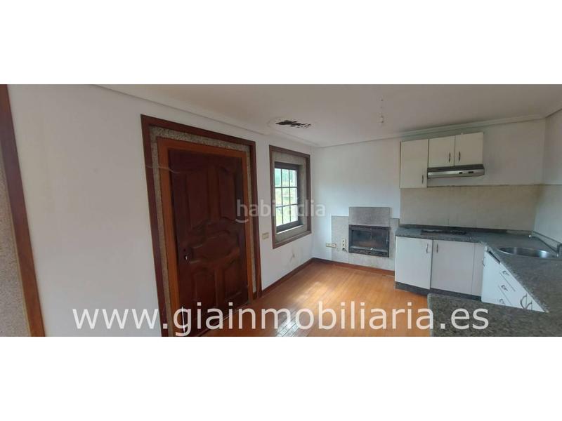 Foto 43ac0621-564c-4b4b-bfb5-3f10d7a8da18. Casa adosada en ral 10 oportunidad piscina en Tomiño