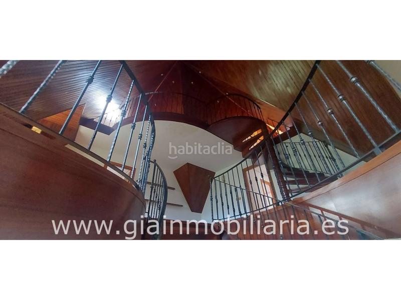 Foto 671c947a-2944-4955-886e-3b3fac9763a3. Casa adosada en ral 10 oportunidad piscina en Tomiño