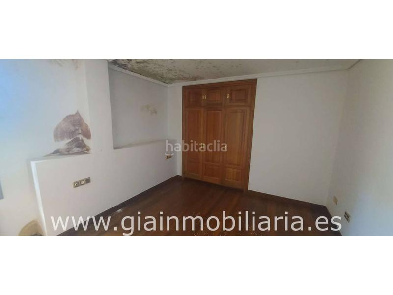 Foto 6de08161-c3c0-4d2a-90c9-88b3d156279e. Casa adosada en ral 10 oportunidad piscina en Tomiño