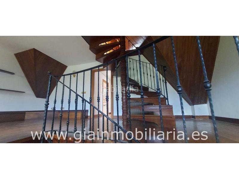 Foto 8995a20a-3cbe-4fa3-9553-9e540b497c9c. Casa adosada en ral 10 oportunidad piscina en Tomiño
