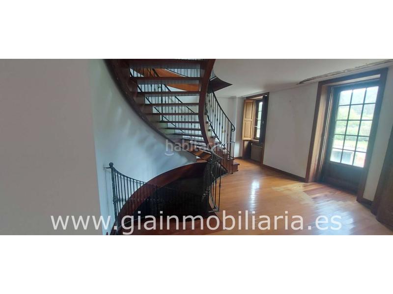 Foto bb669ece-6219-4692-a6d4-ac1181b51e10. Casa adosada en ral 10 oportunidad piscina en Tomiño