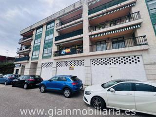 Lloguer Local Comercial  Sequeiras. Se alquila local comercial amplia fachada