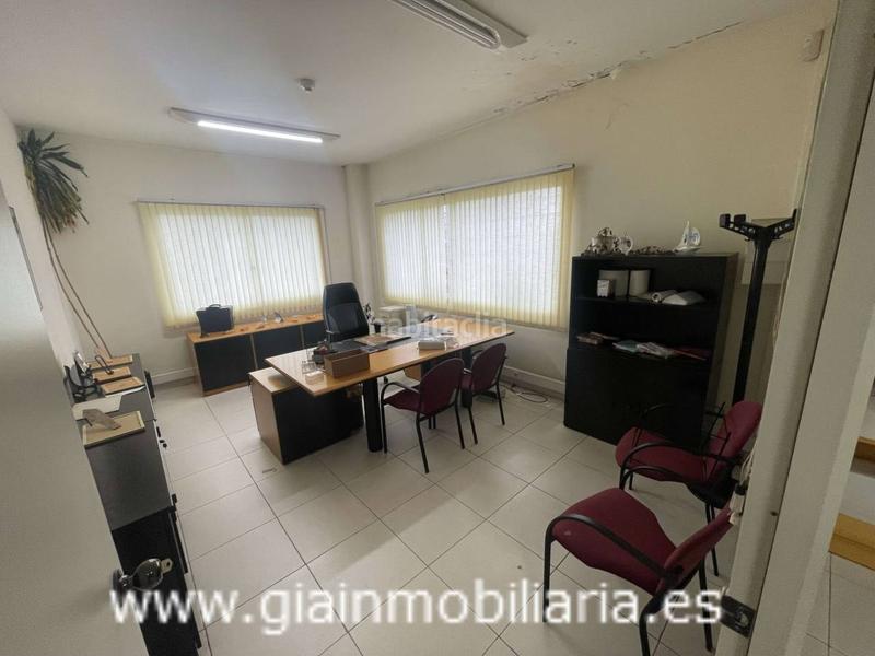 Foto 5145b485-93b6-49e1-b6af-af697a8cf5f1. Affitto capannone industriale in freiría 48 in Cabral - Candeán Vigo