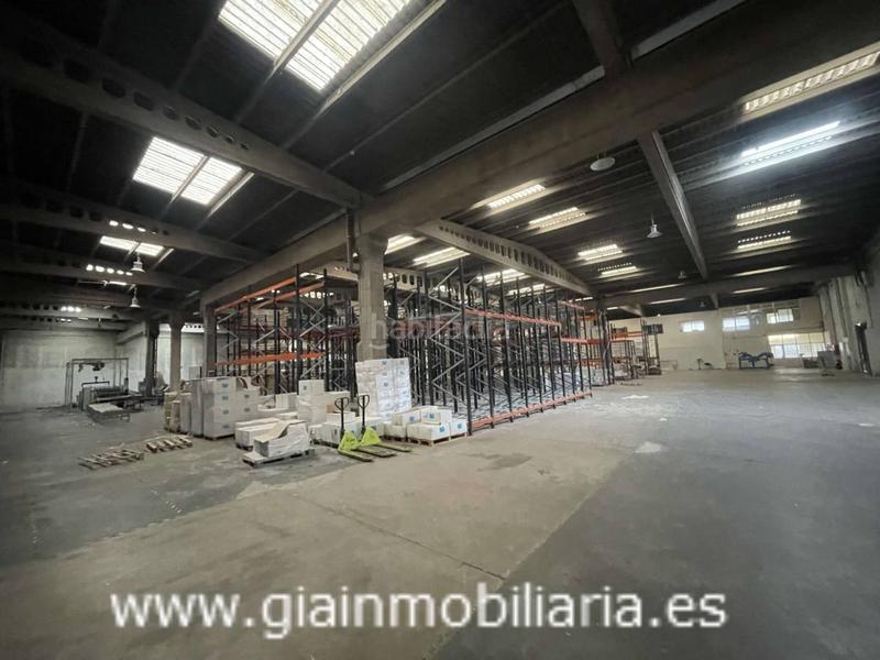 Foto 26a638a2-e5f9-462d-8d74-fbd95d6ce968. Location bâtiment à usage industriel dans freiría 48 dans Vigo