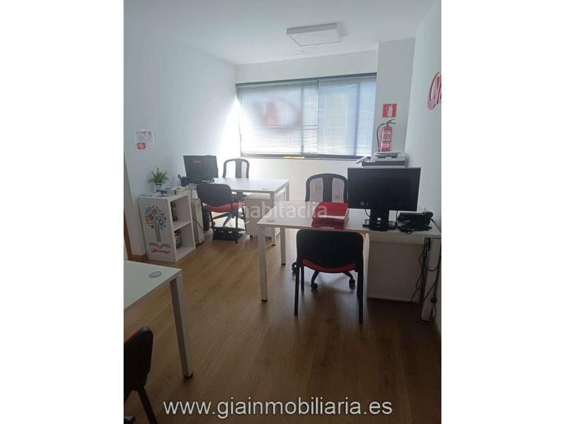 Foto 2d2b26fc-7169-40db-872e-d41cef527f6e. Location bureau dans ramón gonzález 1 dans Porriño (O)