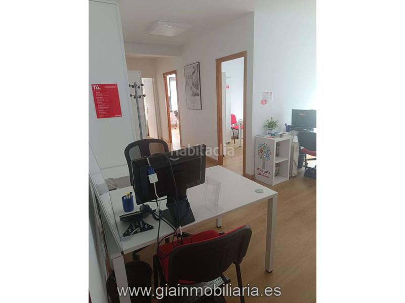 Foto e751cb08-deec-4584-bc7d-0f64af2ab149. Location bureau dans ramón gonzález 1 dans Porriño (O)