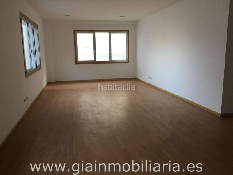 Foto 20d83b83-41a8-469c-877d-5439866846cb. Rent office space in Porriño (O)