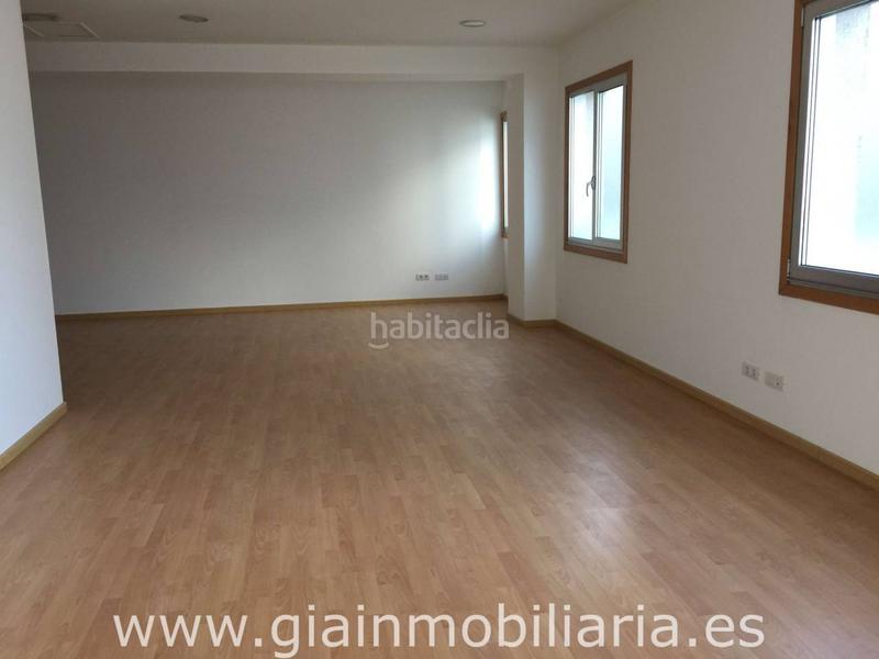 Foto 453b01e2-c01e-4003-970a-9ab01f91f5e8. Rent office space in Porriño (O)