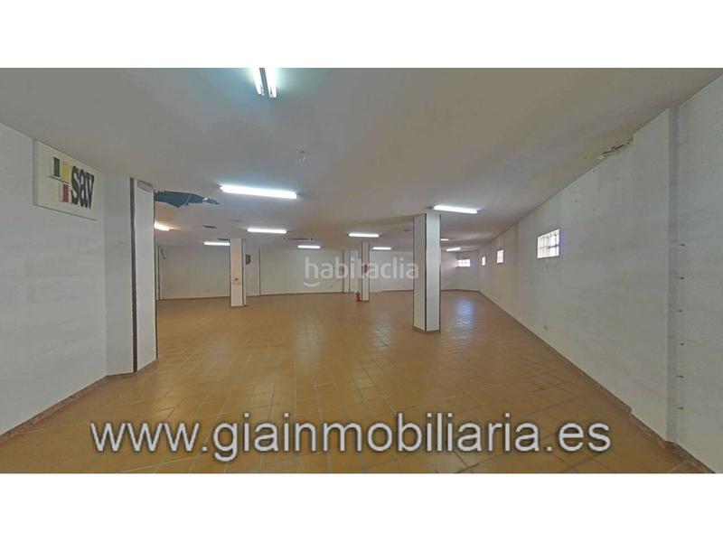 Foto 19c7aee9-2c4e-4f3d-88a0-67c0f91643ef. Local comercial en san josé 13 local comercial para desarrollar una actividad comercial o cambio de uso !! en Vilagarcía de Arousa