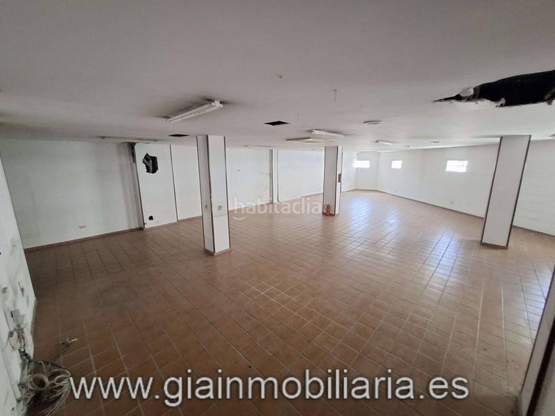 Foto 697f4374-717e-4322-89a4-81f0226ae1cf. Local comercial en san josé 13 local comercial para desarrollar una actividad comercial o cambio de uso !! en Vilagarcía de Arousa