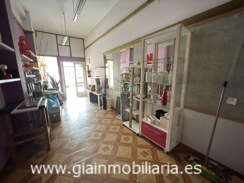 Foto d8bb58f1-f7f6-4e9e-9b26-a05286c578df. Alquiler local comercial  en alquiler en Mos