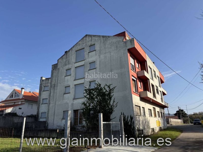Foto 20a57ba1-5423-4f4d-9e05-bb0feaef0383. Edifici a travesia casal-santa mariña 6 a Rosal (O)
