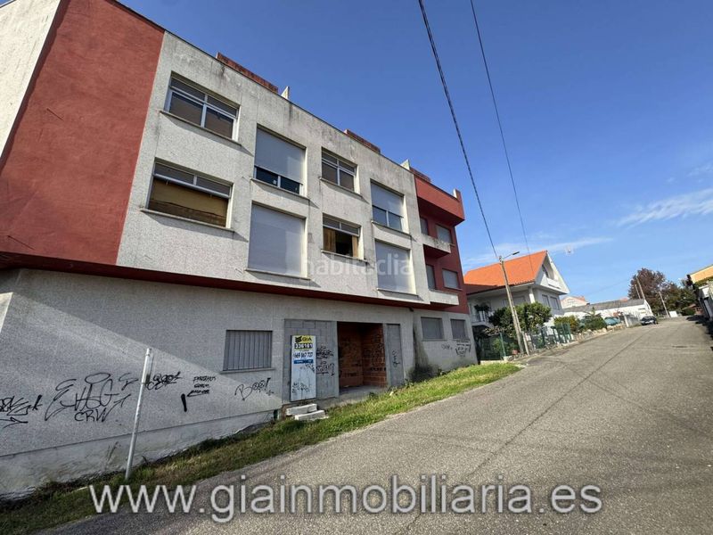 Foto 437dc5ed-6b8c-44ba-9d03-3bf457447a06. Edifici a travesia casal-santa mariña 6 a Rosal (O)