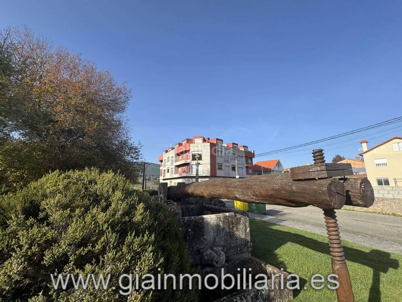 Foto 6daddb0c-dc9b-4815-ba82-b274419d9219. Edifici a travesia casal-santa mariña 6 a Rosal (O)