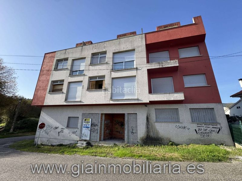 Foto c71094aa-e479-4617-b118-d18bef52a740. Edifici a travesia casal-santa mariña 6 a Rosal (O)