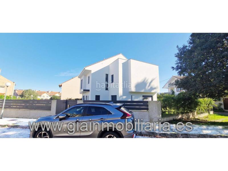 Foto a5edaa27-ab85-406c-a184-ad509c824d97. Casa en puente romana 1 chatet obra nueva terminada en puente romano !! en Baiona
