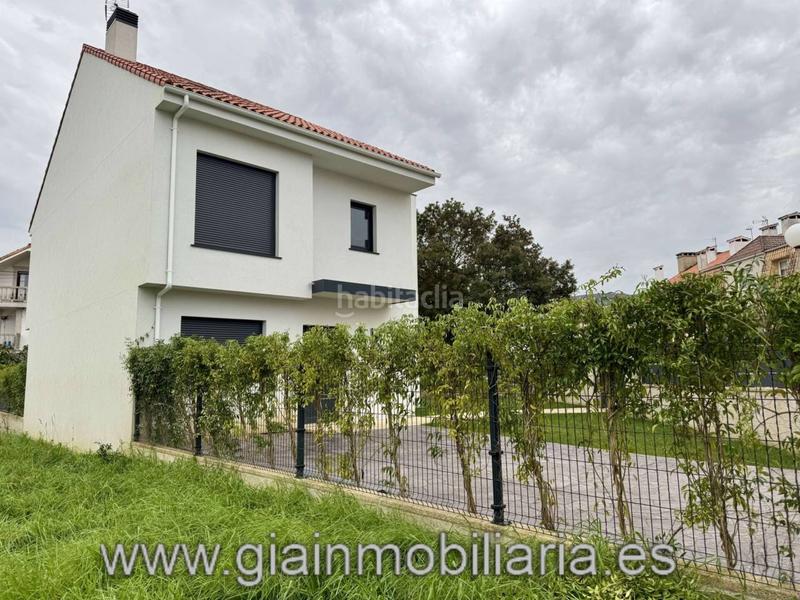 Foto d8d13333-83f7-4c53-a9fe-3e7e51783669. Casa en puente romana 1 chatet obra nueva terminada en puente romano !! en Baiona