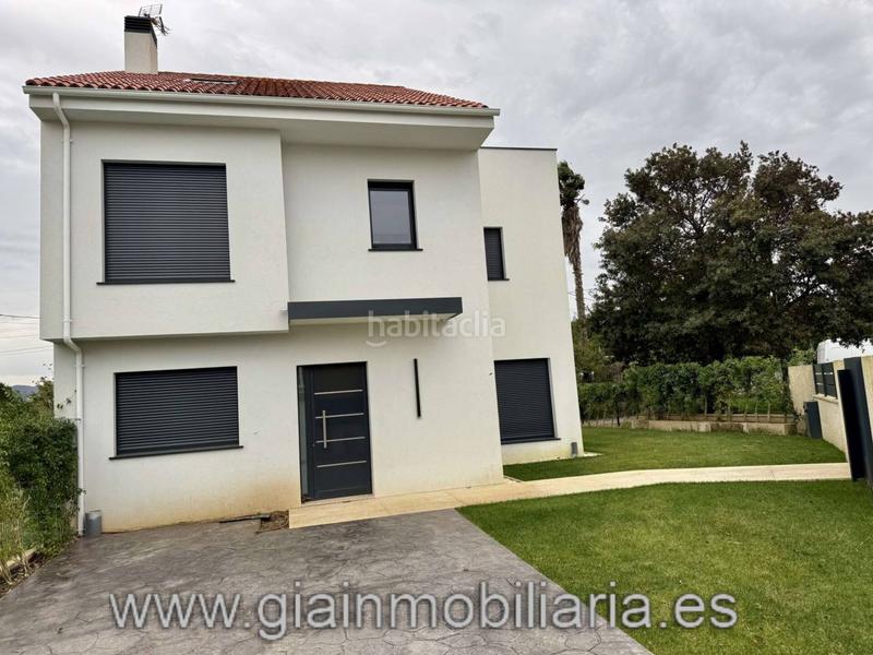 Foto d93a1d0d-5c2d-4dbd-bb55-b96c4fd8f45e. Casa en puente romana 1 chatet obra nueva terminada en puente romano !! en Baiona