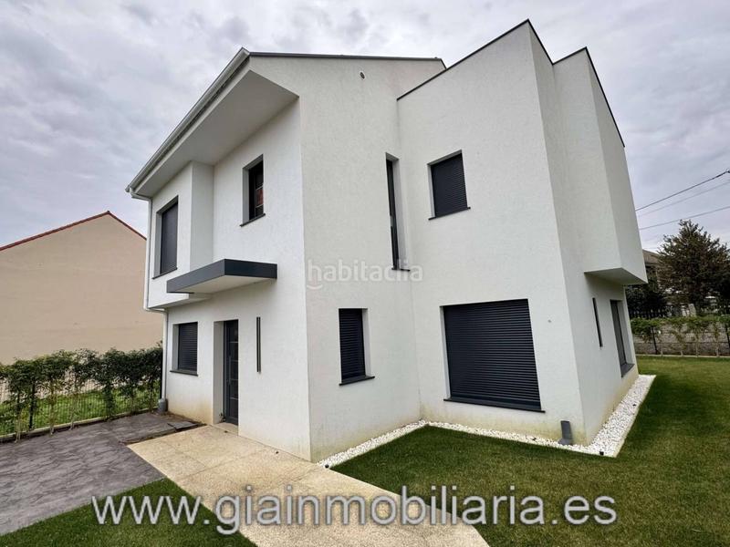Foto f6063689-8d9e-4e69-84cc-3640c3fbb5e3. Casa en puente romana 1 chatet obra nueva terminada en puente romano !! en Baiona