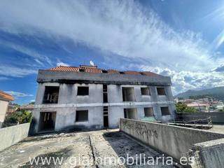 Édifice à Antonio palacios 68. Edificio en venta en o porriño