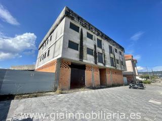 Édifice à Antonio palacios 68. Edificio en venta en o porriño