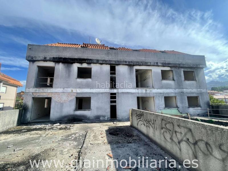 Foto bf9cb310-bb44-4f1d-9a5f-20120eb16c05. Edificio en antonio palacios 68 edificio en venta en o porriño en Porriño (O)