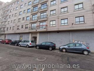 Local commercial à Baratillo 1. Venta de local comercial en ponteareas