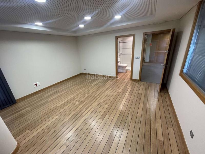 Foto 0c6ec58f-0c29-42f0-84df-7a799ef02e4d. Rent office space with heating in Porriño (O)